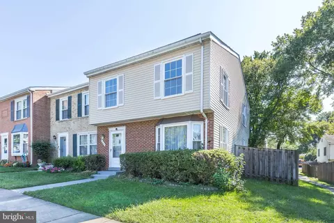 6369 Silver Ridge Cir, Alexandria, VA 22315