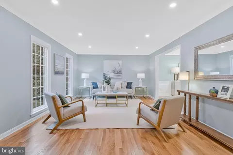 Living - 1360 Snow Meadow Ln, Mclean, VA 22102 photo 5 of 6