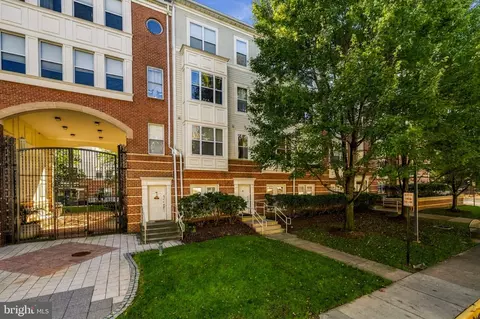 2791 Centerboro Dr #178, Vienna, VA 22181