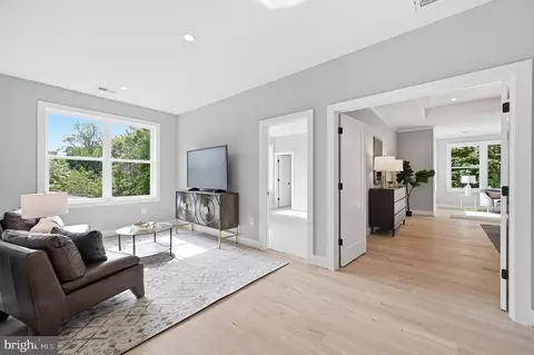 Entry Way - 207 Patrick St SW, Vienna, VA 22180 photo 1 of 1