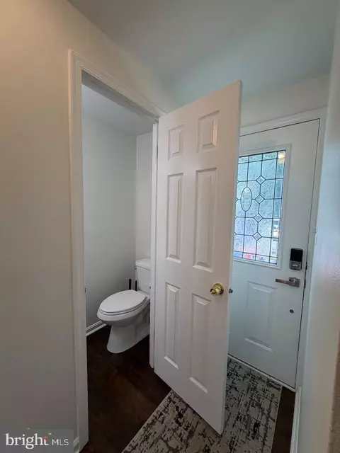 Entry Way - 2121 Whisper Way, Reston, VA 20191 photo 12 of 13