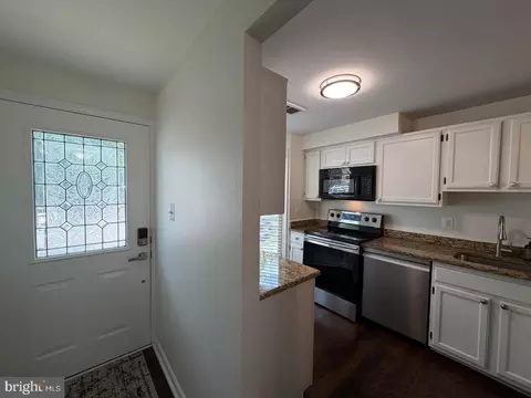 Entry Way - 2121 Whisper Way, Reston, VA 20191 photo 1 of 13