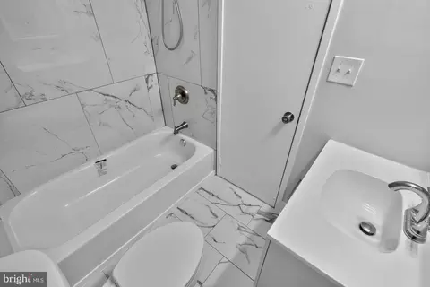 Other - 2006 Headlands Cir, Reston, VA 20191 photo 6 of 9