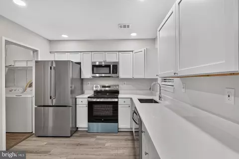 Other - 2006 Headlands Cir, Reston, VA 20191 photo 1 of 9