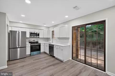 Other - 2006 Headlands Cir, Reston, VA 20191 photo 2 of 9