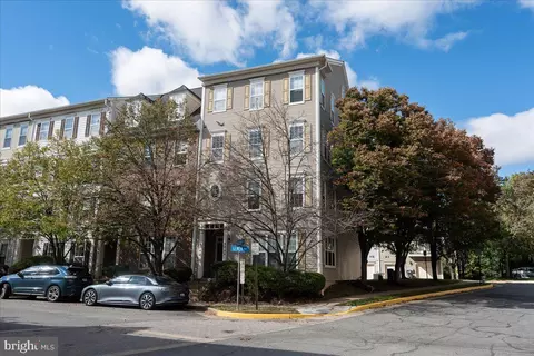 8044 Genea Way #43, Falls Church, VA 22042