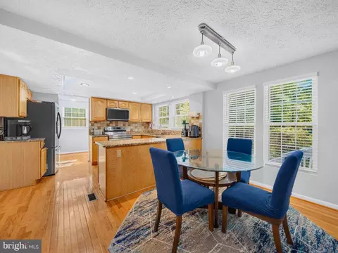 Dining - 6912 Bethnal Ct, Springfield, VA 22150 photo 5 of 5