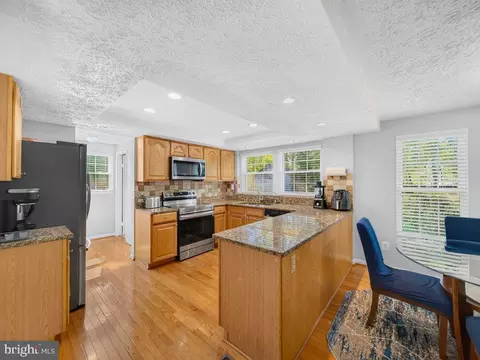 Kitchen - 6912 Bethnal Ct, Springfield, VA 22150 photo 1 of 6