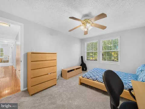 Bedroom - 6912 Bethnal Ct, Springfield, VA 22150 photo 3 of 13