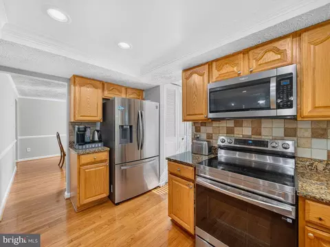 Kitchen - 6912 Bethnal Ct, Springfield, VA 22150 photo 6 of 6