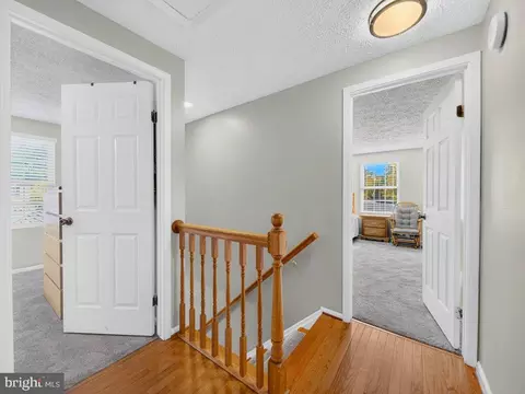 Entry Way - 6912 Bethnal Ct, Springfield, VA 22150 photo 6 of 6