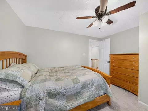 Bedroom - 6912 Bethnal Ct, Springfield, VA 22150 photo 2 of 13