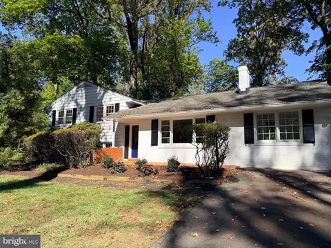6368 Cavalier Corridor Corridor, Falls Church, VA 22044