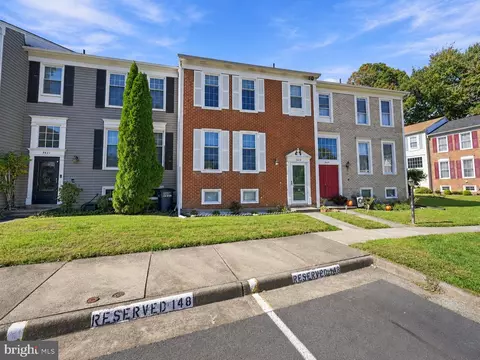 5419 Helm Ct, Fairfax, VA 22032