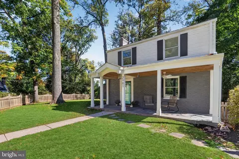 2901 Woodlawn Ave, Falls Church, VA 22042