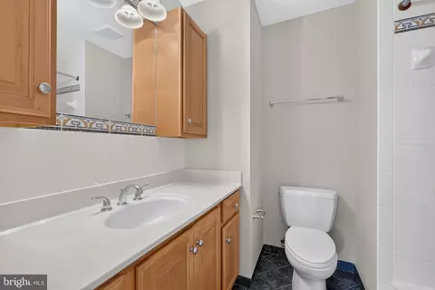 Bath - 7111 Carnation Ct, Springfield, VA 22152 photo 4 of 4