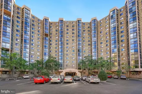 5902 Mount Eagle Dr #1008, Alexandria, VA 22303