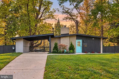 3024 Pine Spring Rd, Falls Church, VA 22042