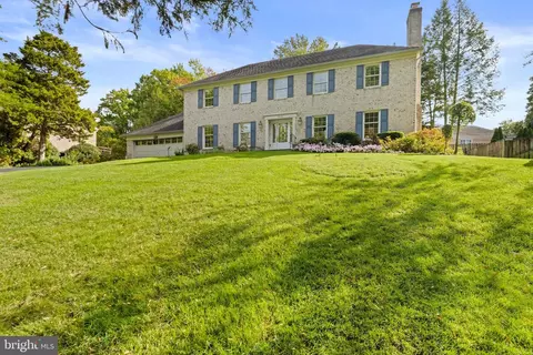 Exterior - 1225 Aldebaran Dr, Mclean, VA 22101 photo 2 of 5