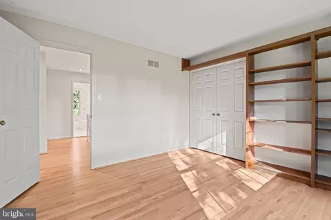 Bedroom - 1225 Aldebaran Dr, Mclean, VA 22101 photo 5 of 9