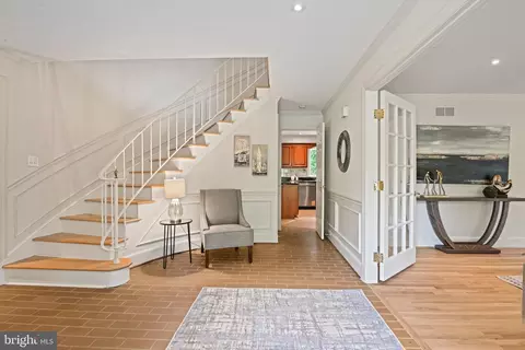 Entry Way - 1225 Aldebaran Dr, Mclean, VA 22101 photo 1 of 2