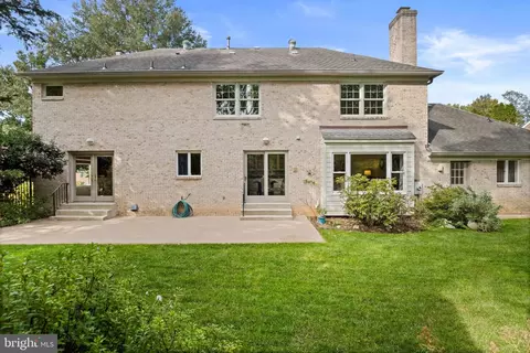 Exterior - 1225 Aldebaran Dr, Mclean, VA 22101 photo 4 of 5