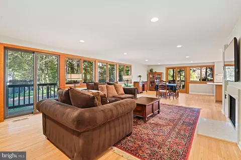Other - 849 Merriewood Ln, Mclean, VA 22102 photo 4 of 15