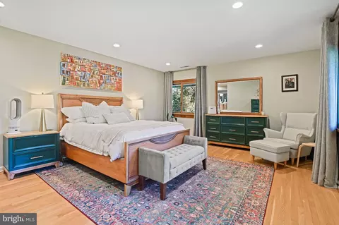 Bedroom - 849 Merriewood Ln, Mclean, VA 22102 photo 2 of 11