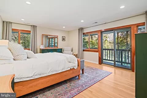 Bedroom - 849 Merriewood Ln, Mclean, VA 22102 photo 1 of 11
