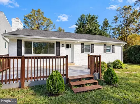 3007 Fairhill Rd, Fairfax, VA 22031