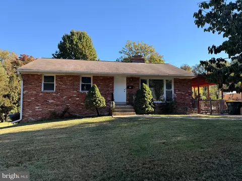Exterior - 7540 Axton St, Springfield, VA 22151 photo 2 of 12