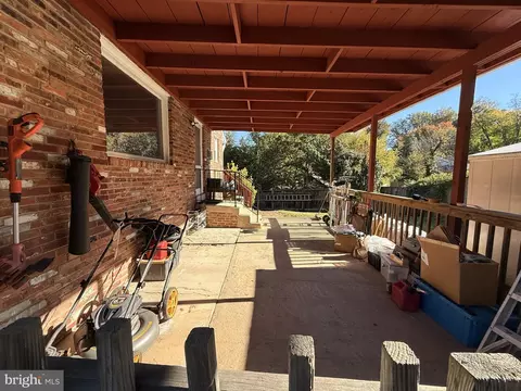 Exterior - 7540 Axton St, Springfield, VA 22151 photo 9 of 12
