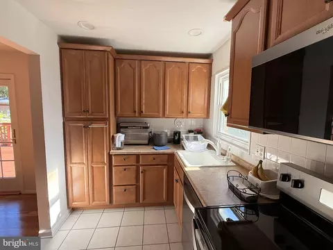 Kitchen - 7540 Axton St, Springfield, VA 22151 photo 2 of 3