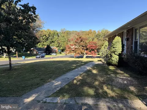 Exterior - 7540 Axton St, Springfield, VA 22151 photo 4 of 12