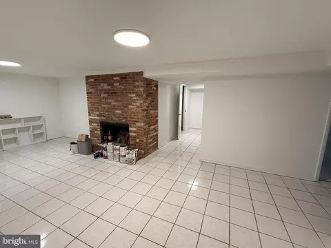 Living - 7540 Axton St, Springfield, VA 22151 photo 12 of 12