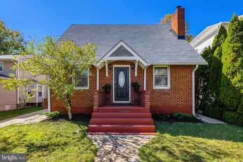 1616 Great Falls St, Mclean, VA 22101