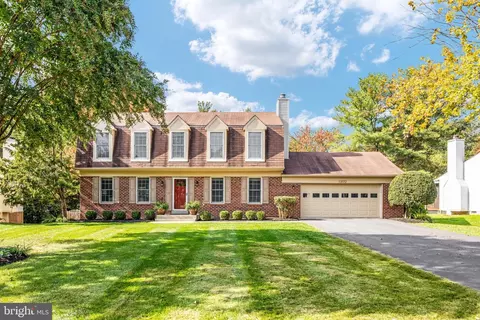 13172 Autumn Hill Ln, Herndon, VA 20171