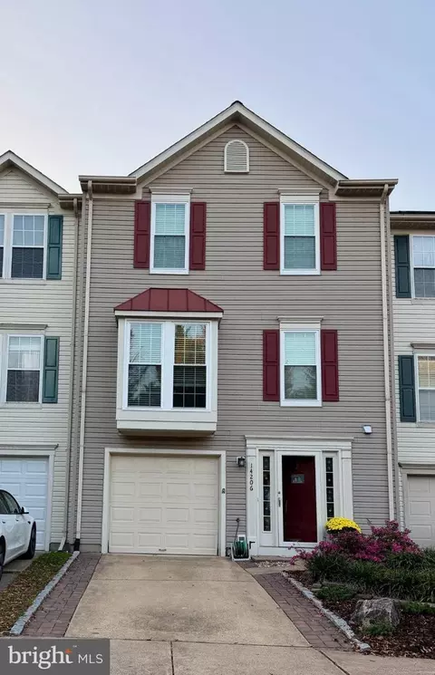 14206 Glade Spring Dr Apt, Centreville, VA 20121