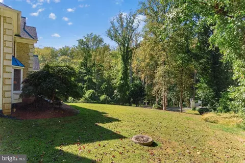 Exterior - 7901 Georgetown Pike, Mclean, VA 22102 photo 8 of 11