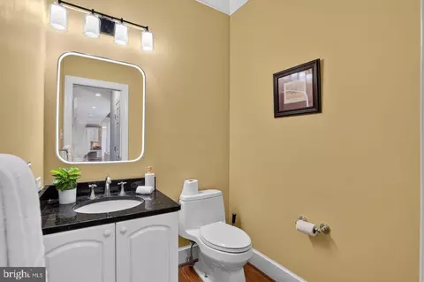 Bath - 7901 Georgetown Pike, Mclean, VA 22102 photo 1 of 8