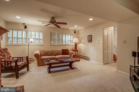1814 Cranberry Ln, Reston, VA 20191 photo 25