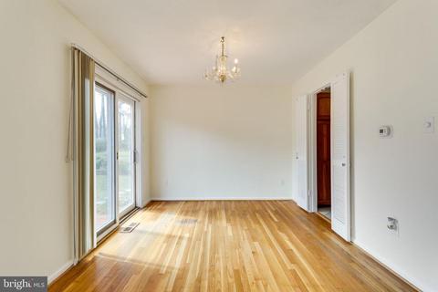 8113 Greeley Blvd, Springfield, VA 22152 photo 16