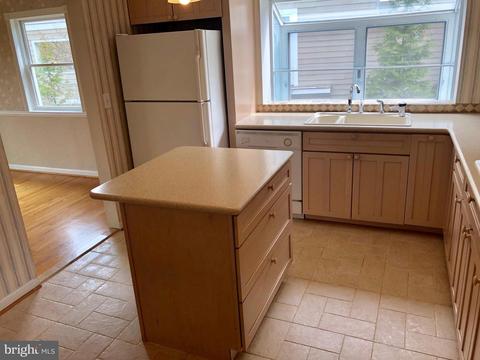 1643 Strine Dr, Mclean, VA 22101 photo 10