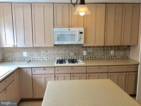 1643 Strine Dr, Mclean, VA 22101 photo 8