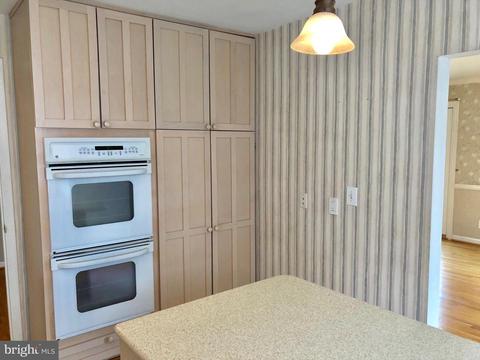 1643 Strine Dr, Mclean, VA 22101 photo 9