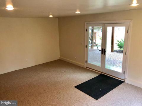 1643 Strine Dr, Mclean, VA 22101 photo 30
