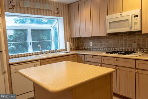 1643 Strine Dr, Mclean, VA 22101 photo 11