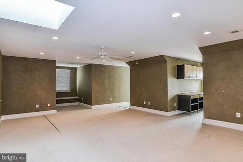 1034 Gelston Cir, Mclean, VA 22102 photo 11