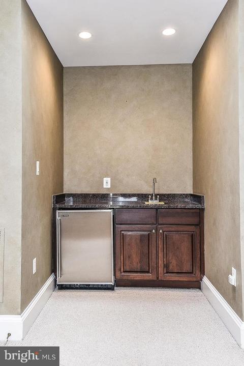 1034 Gelston Cir, Mclean, VA 22102 photo 14