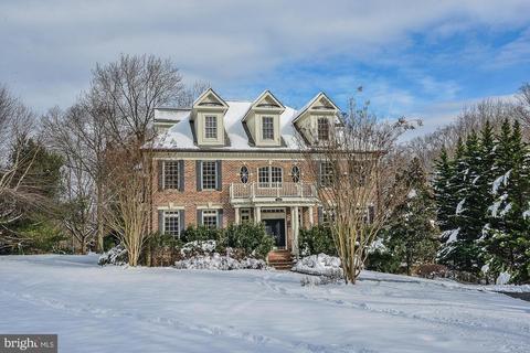 1034 Gelston Cir, Mclean, VA 22102 photo 3